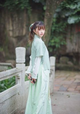 人妻系列之猥琐老汉_DVD高清完整版播放